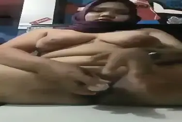Bokep Jilbab Ungu Minta Ngentot Parah, Warna yang Kini Identik dengan Sange di Komunitas