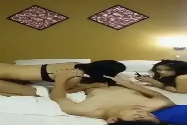 Threesome Kakak Adik Montok Sampe Crott Bareng WOT